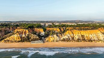 Pine Cliffs Village