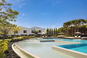 Pine Cliffs Village