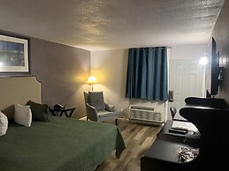 R Nite Star Inn & Suite