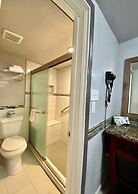 R Nite Star Inn & Suite