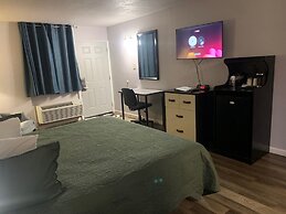 R Nite Star Inn & Suite