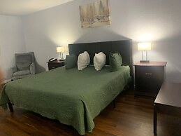 R Nite Star Inn & Suite