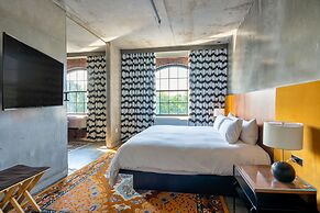 NYLO Providence Warwick Hotel, Tapestry Collection by Hilton