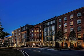 The Loom Hotel, Tapestry Collection by Hilton