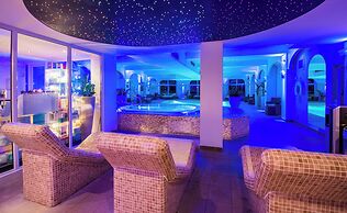 Carlyon Bay Hotel