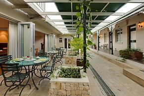 Protea Hotel by Marriott Dorpshuis & Spa Stellenbosch