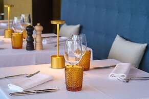 Malibu Foz Hotel - La Maison Younan