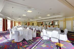 Dolphin Beach Resort