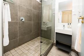 Queen’s Hotel by BON Hotels