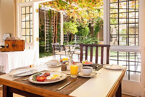 Queen’s Hotel by BON Hotels