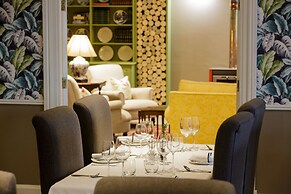 Queen’s Hotel by BON Hotels