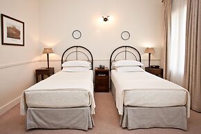 Queen’s Hotel by BON Hotels