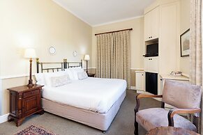 Queen’s Hotel by BON Hotels