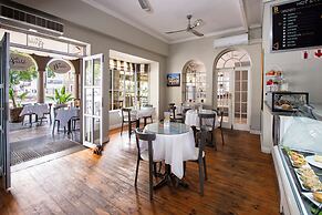 Queen’s Hotel by BON Hotels