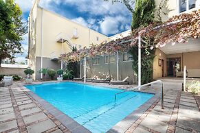 Queen’s Hotel by BON Hotels