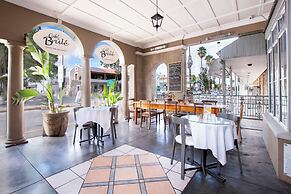 Queen’s Hotel by BON Hotels