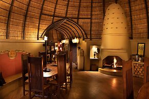 Hoyo Hoyo Safari Lodge