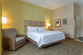 Candlewood Suites Airport by IHG