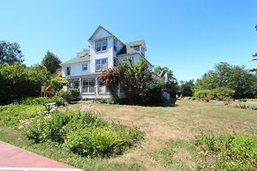 The Harbourview Inn