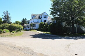 The Harbourview Inn