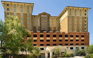Drury Inn & Suites Near La Cantera Parkway