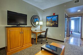 Drury Inn & Suites Near La Cantera Parkway