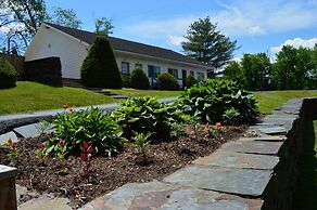 New World Inn