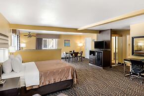 Quality Inn & Suites Capitola By the Sea