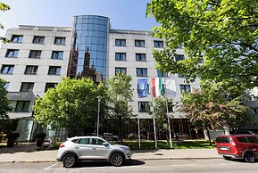 Lions Garden Hotel