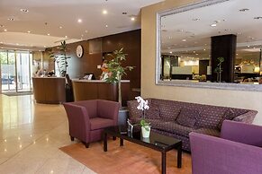 Lions Garden Hotel