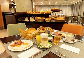 Lions Garden Hotel