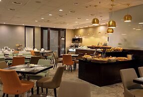 Lions Garden Hotel