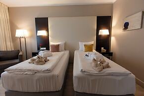 Lions Garden Hotel