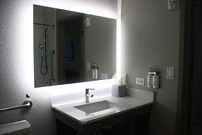 Holiday Inn Express Hotel & Suites Shamrock North by IHG