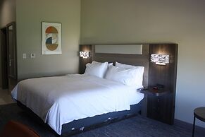 Holiday Inn Express Hotel & Suites Shamrock North by IHG