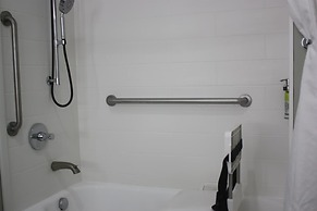 Holiday Inn Express Hotel & Suites Shamrock North by IHG