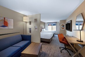 Holiday Inn Express Rochester South - Mayo Area by IHG