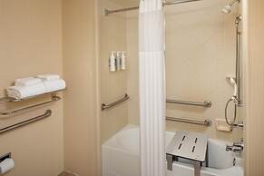 Hampton Inn & Suites Mystic