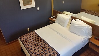 Microtel Inn & Suites by Wyndham Kearney