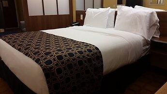 Microtel Inn & Suites by Wyndham Kearney