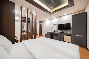 Incheon Airport Hotel June