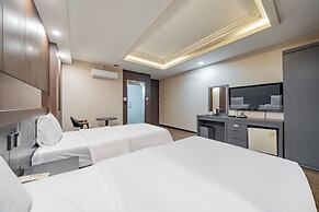 Incheon Airport Hotel June