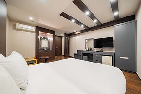 Incheon Airport Hotel June
