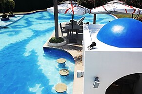 Thunderbird Resorts - Poro Point