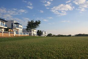 Thunderbird Resorts - Poro Point