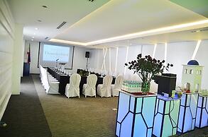 Thunderbird Resorts - Poro Point