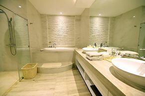 Thunderbird Resorts - Poro Point