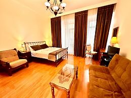 Hotel British House