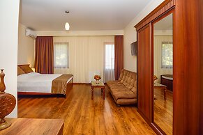 Hotel British House