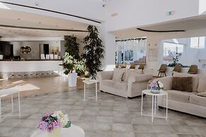 Sunshine Village Hotel